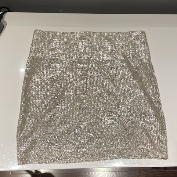 Silver mini skirt - Picture 2 of 4